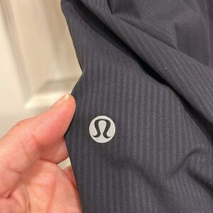 Lululemon size 8 26” black dance pants